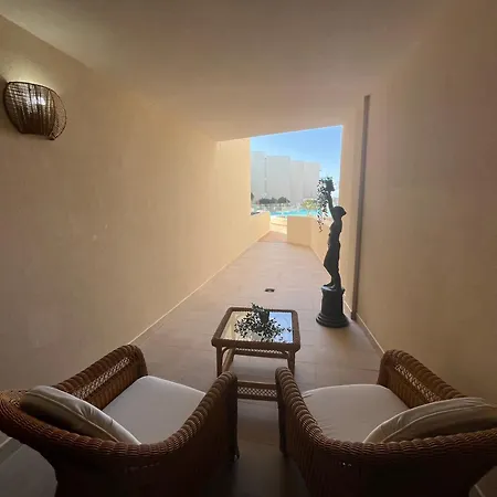 Casa Teri - Lagos 아파트 *